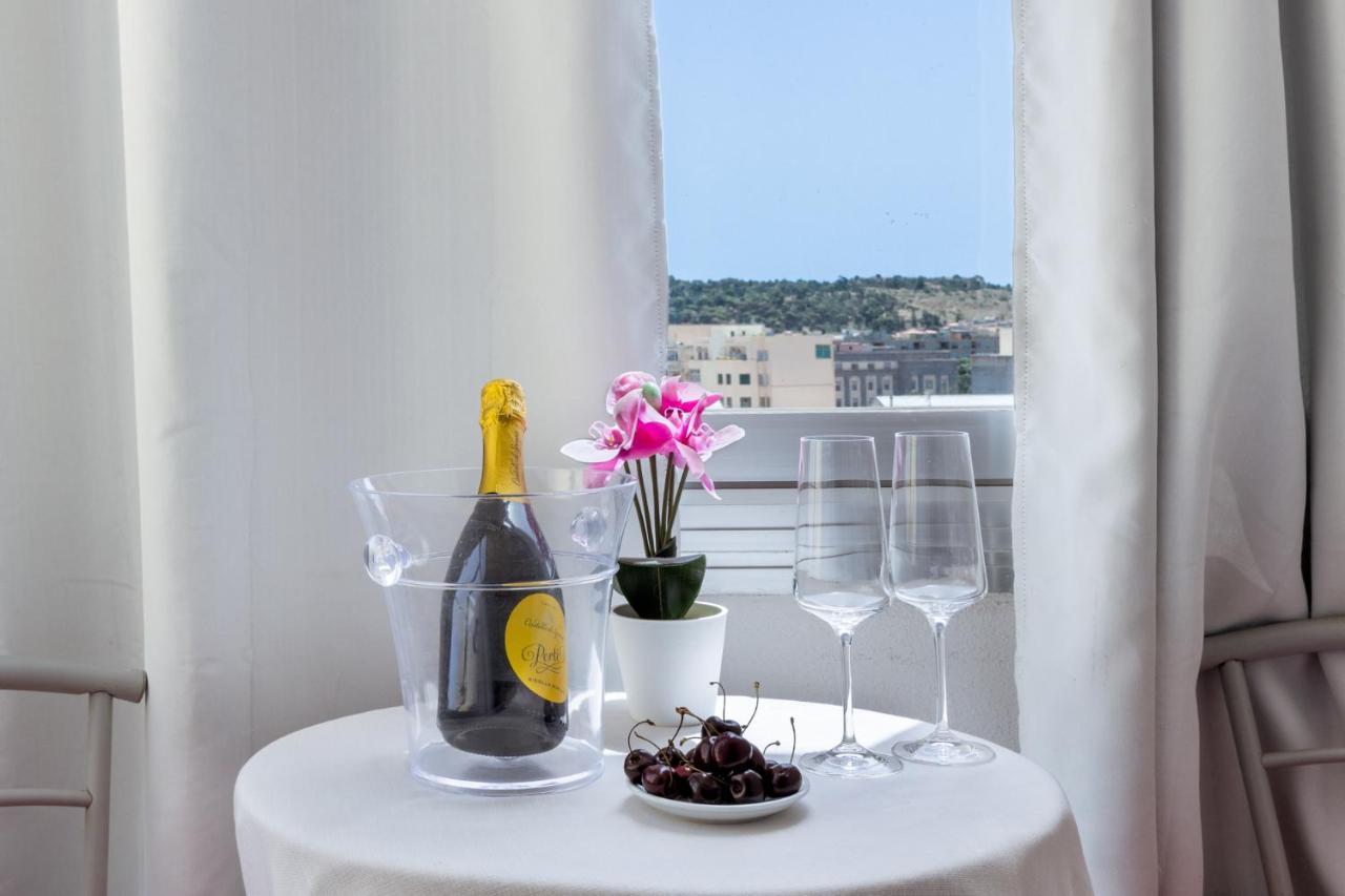 Bed And Breakfast Del Fiore Cagliari Exterior foto